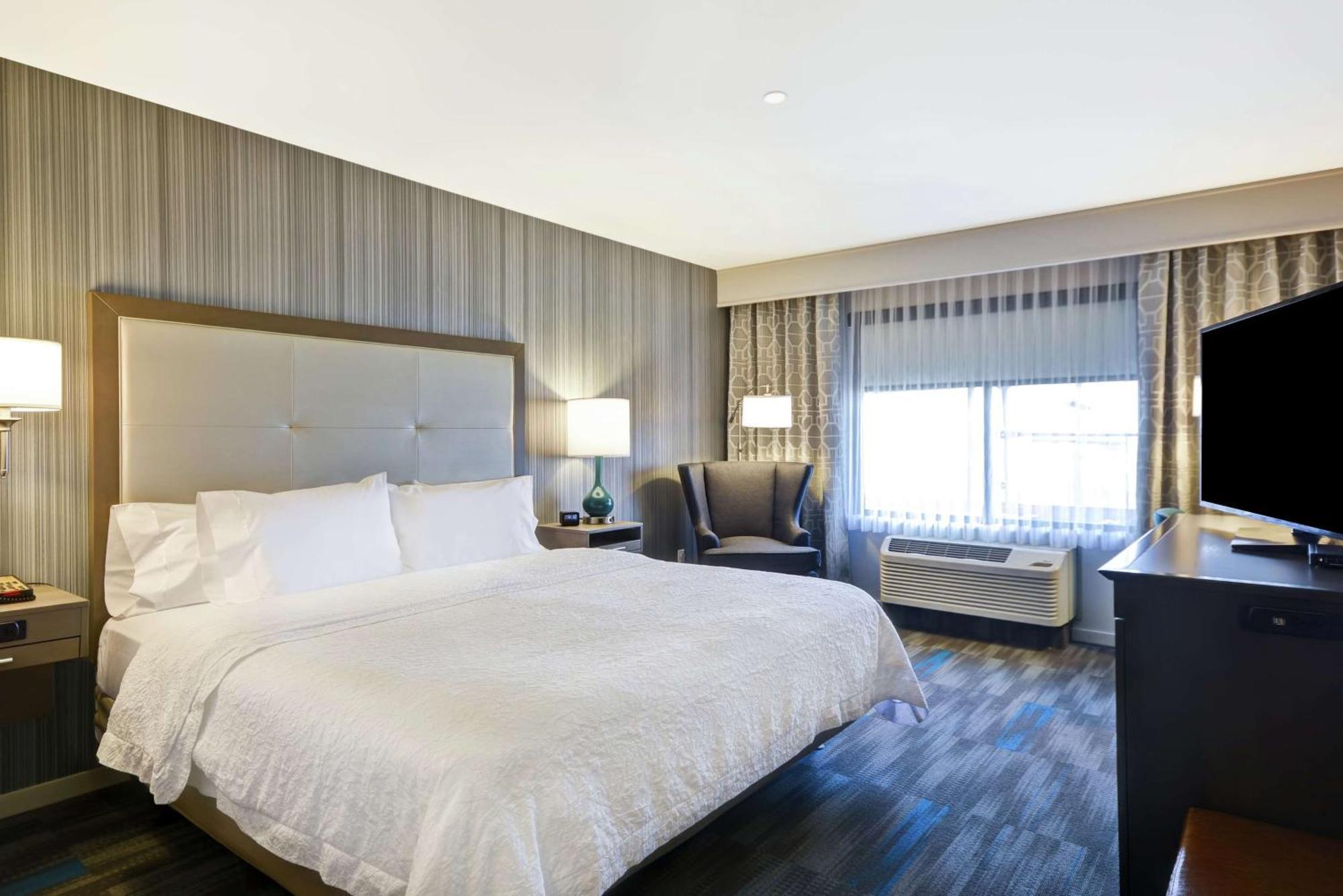 Hampton Inn & Suites Los Angeles Burbank Airport Eksteriør billede