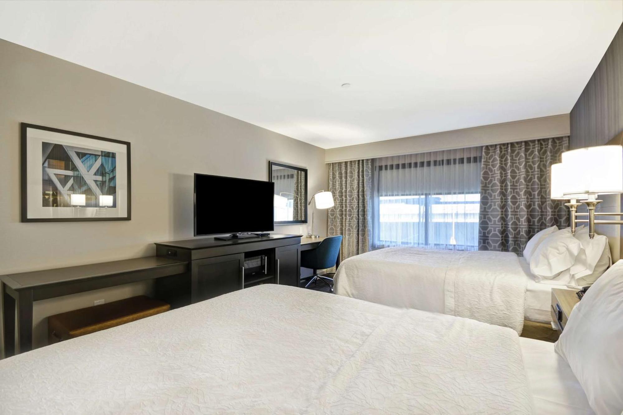 Hampton Inn & Suites Los Angeles Burbank Airport Eksteriør billede
