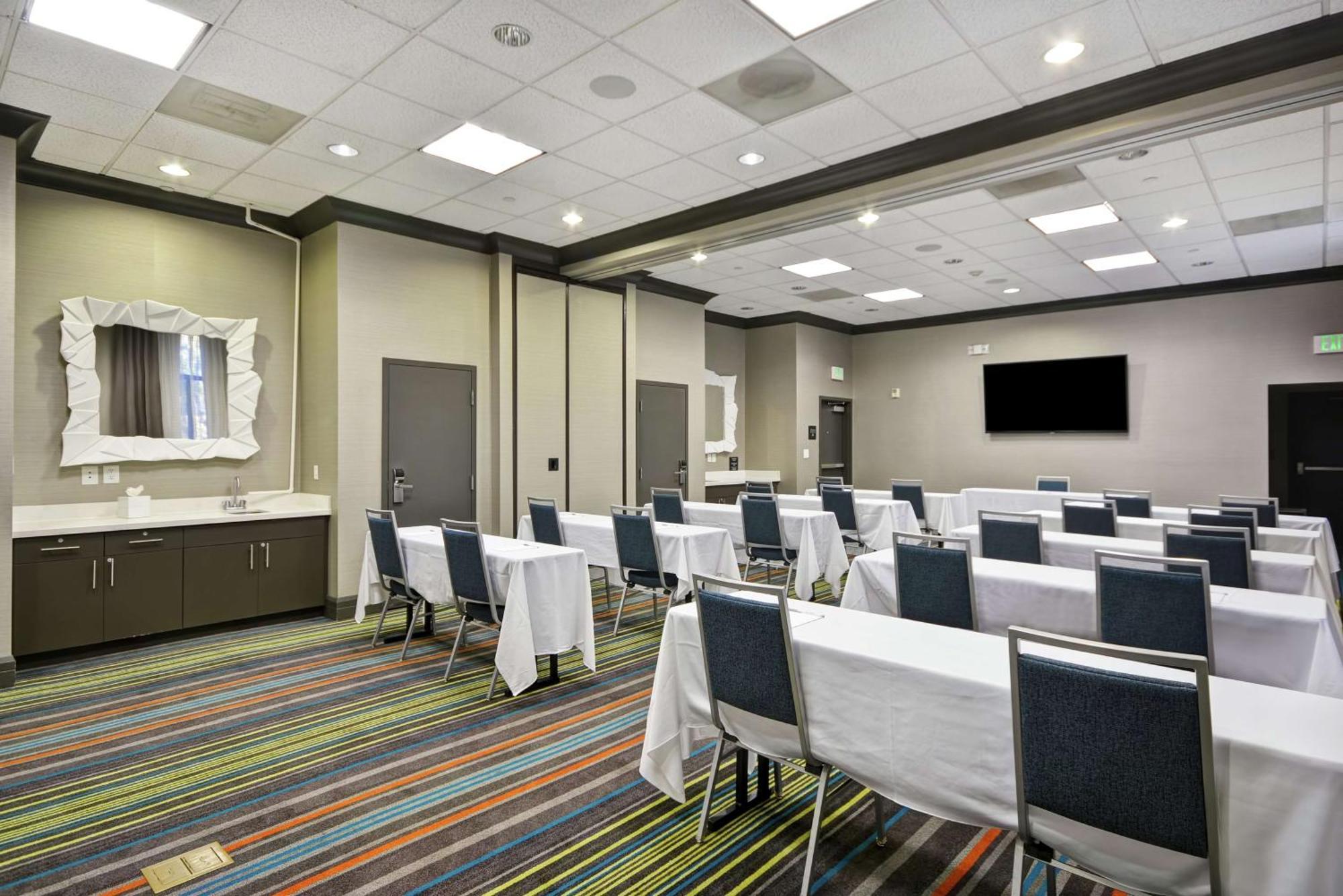 Hampton Inn & Suites Los Angeles Burbank Airport Eksteriør billede