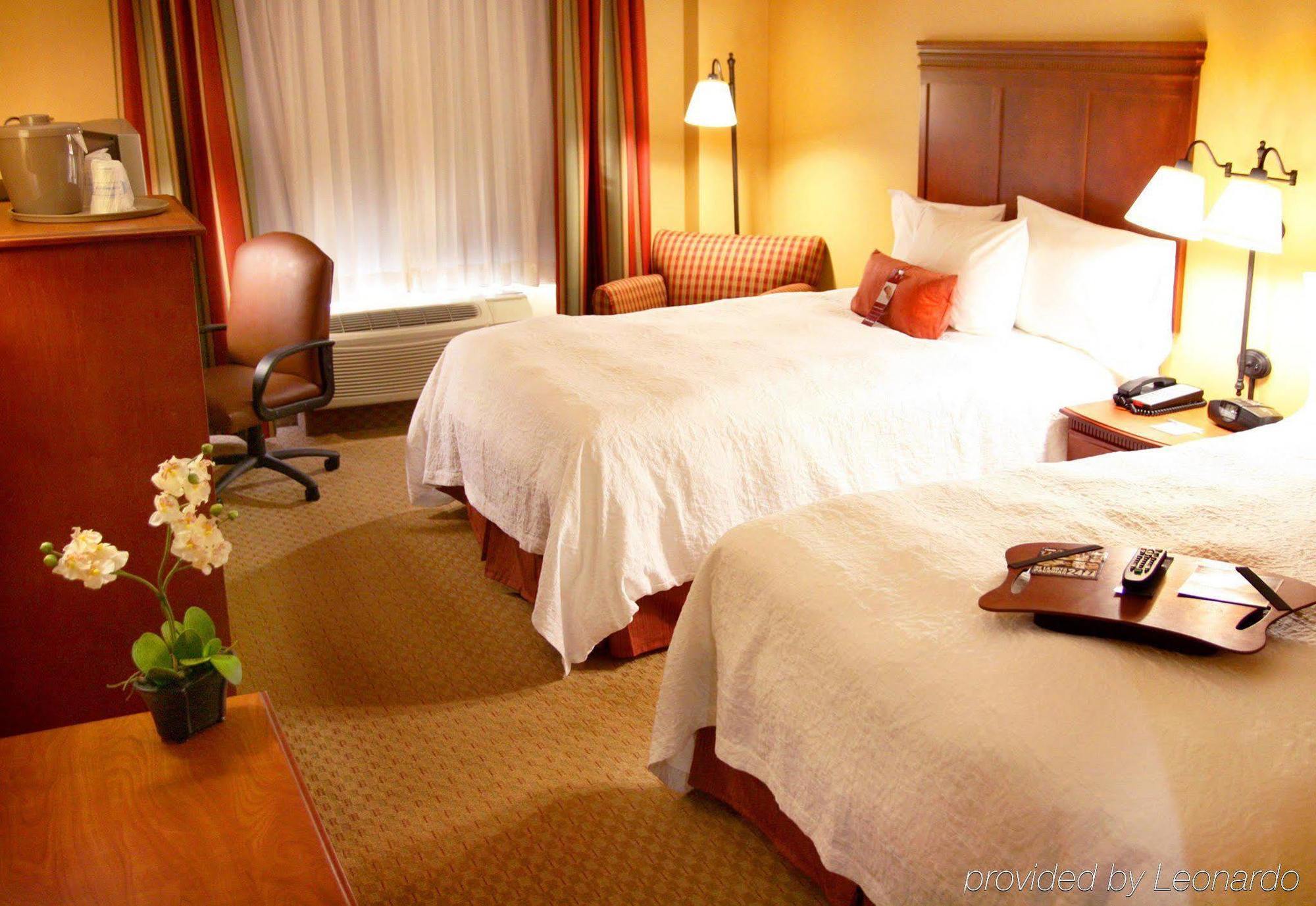 Hampton Inn & Suites Los Angeles Burbank Airport Eksteriør billede